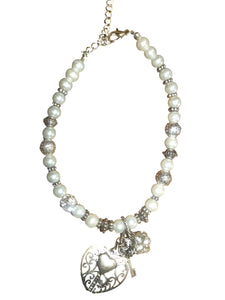 small pearl and heart necklace with rhinestones