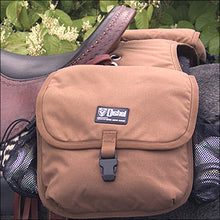 Load image into Gallery viewer, Cashel Deluxe Saddle Bag