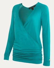 Load image into Gallery viewer, Noble Outfitters Wanderlust Reversible Spruce Wrap